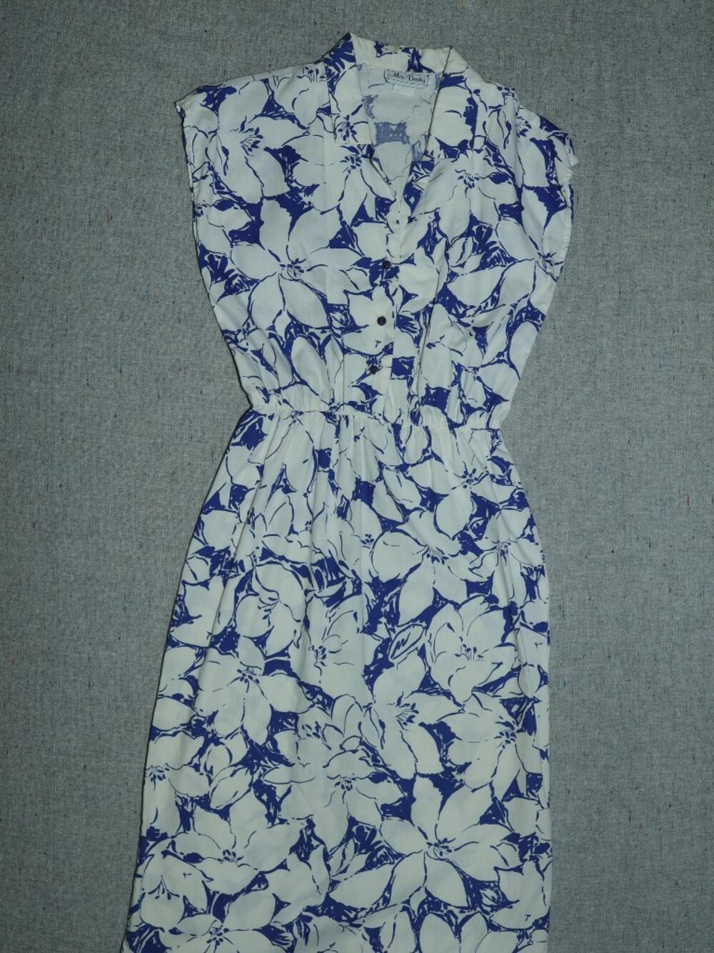 Vintage Floral Extended Sleeve Camp Collar Floral Dress Miss Darby